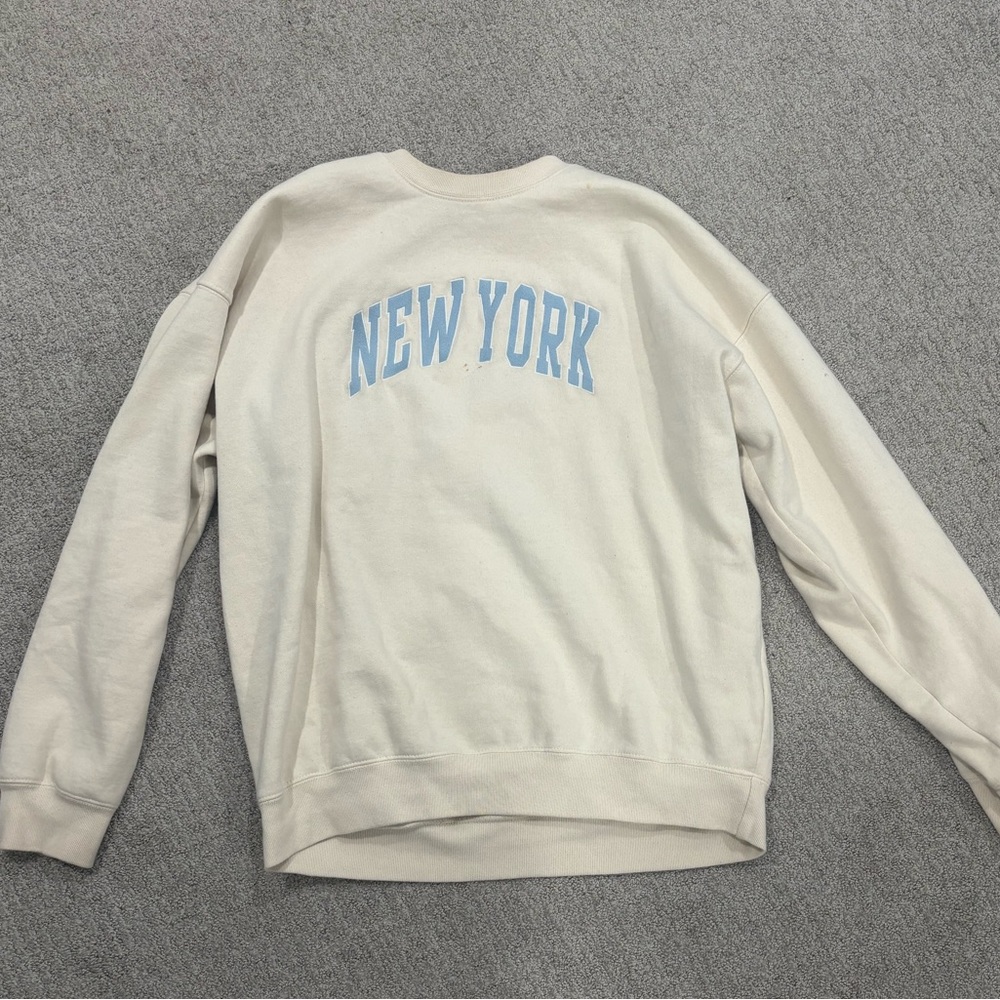 Brandy Melville Sweatshirt!